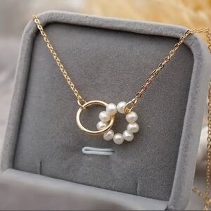 18k Gold Plated Elegant Gold and Pearl Necklace